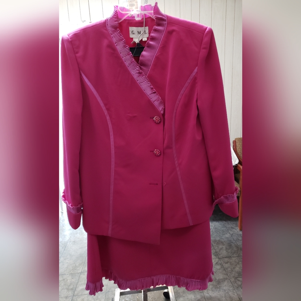 New Ladies Suit